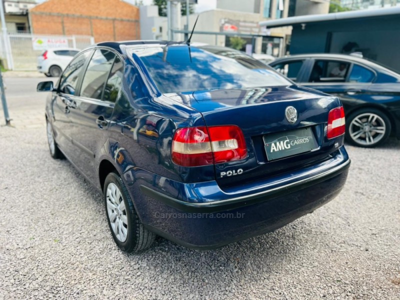 POLO SEDAN 1.6 MI 8V FLEX 4P MANUAL - 2004 - CAXIAS DO SUL