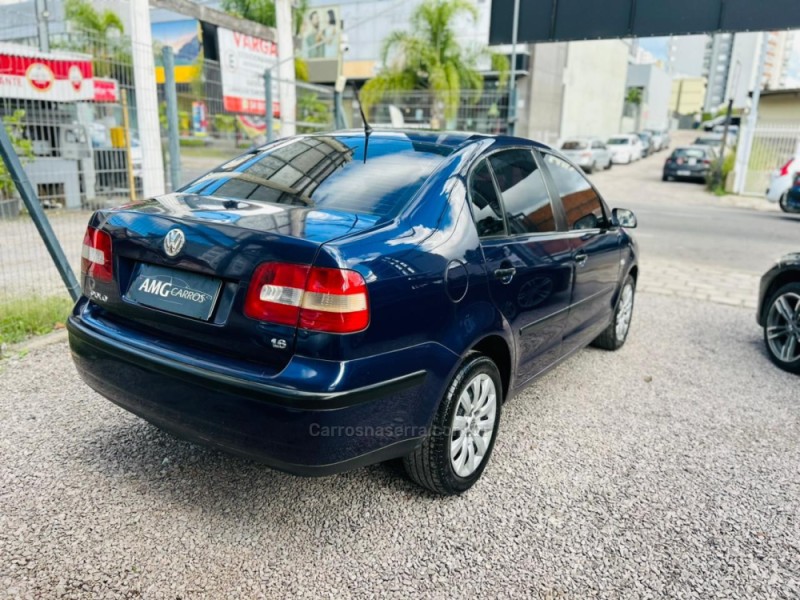 POLO SEDAN 1.6 MI 8V FLEX 4P MANUAL - 2004 - CAXIAS DO SUL