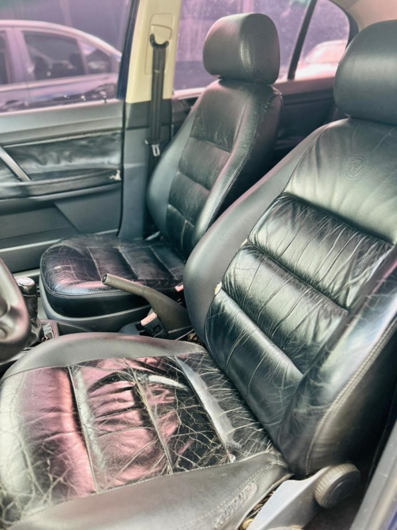 POLO SEDAN 1.6 MI 8V FLEX 4P MANUAL - 2004 - CAXIAS DO SUL