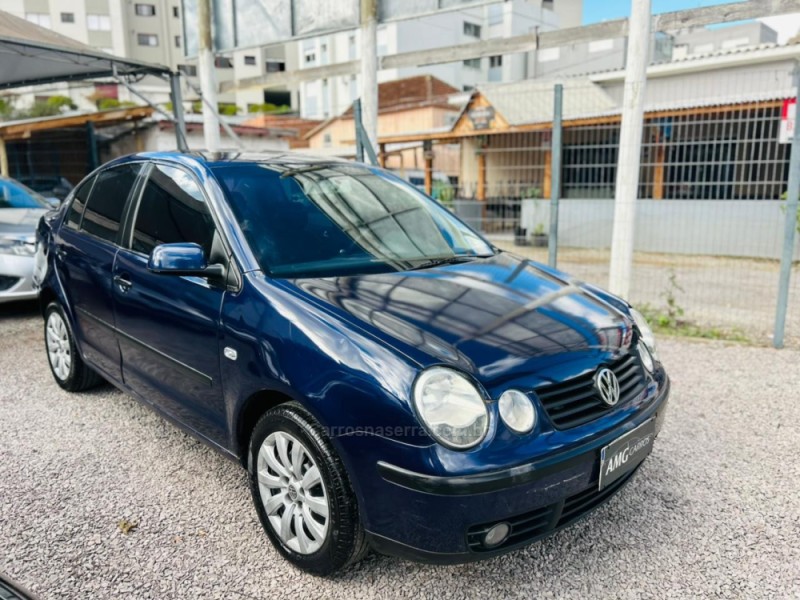 POLO SEDAN 1.6 MI 8V FLEX 4P MANUAL - 2004 - CAXIAS DO SUL
