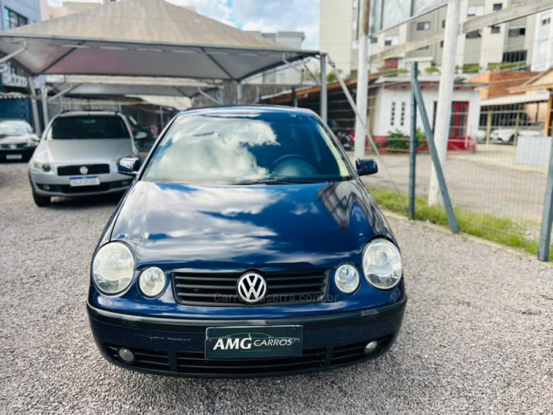 POLO SEDAN 1.6 MI 8V FLEX 4P MANUAL - 2004 - CAXIAS DO SUL