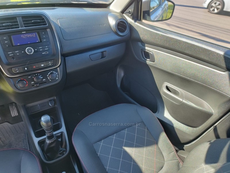 KWID 1.0 12V SCE FLEX ZEN MANUAL - 2024 - NOVO HAMBURGO