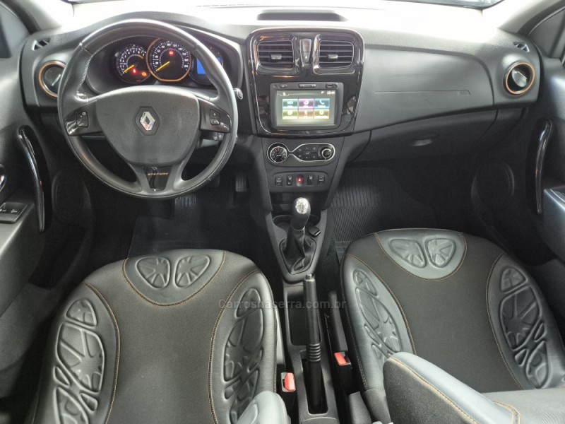 SANDERO 1.6 STEPWAY 16V FLEX 4P MANUAL - 2017 - CAXIAS DO SUL