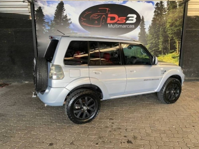 PAJERO TR4 2.0 4X4 16V 140CV FLEX 4P AUTOMÁTICO - 2010 - CAXIAS DO SUL
