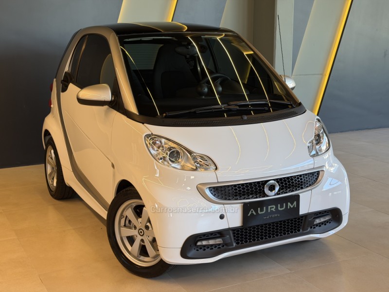 fortwo 1.0 passion coupe 3 cilindros 12v gasolina 2p automatico 2015 caxias do sul
