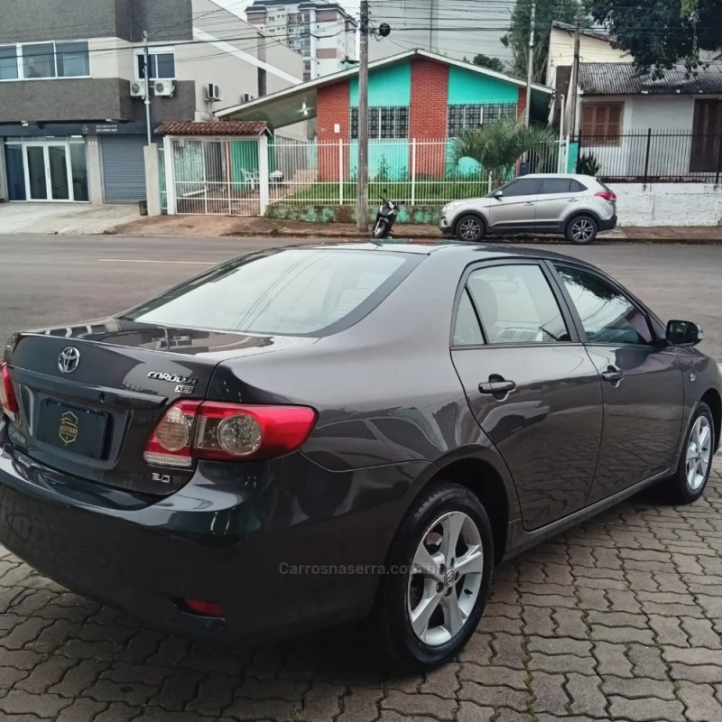 COROLLA 2.0 XEI 16V FLEX 4P AUTOMÁTICO - 2014 - PASSO FUNDO