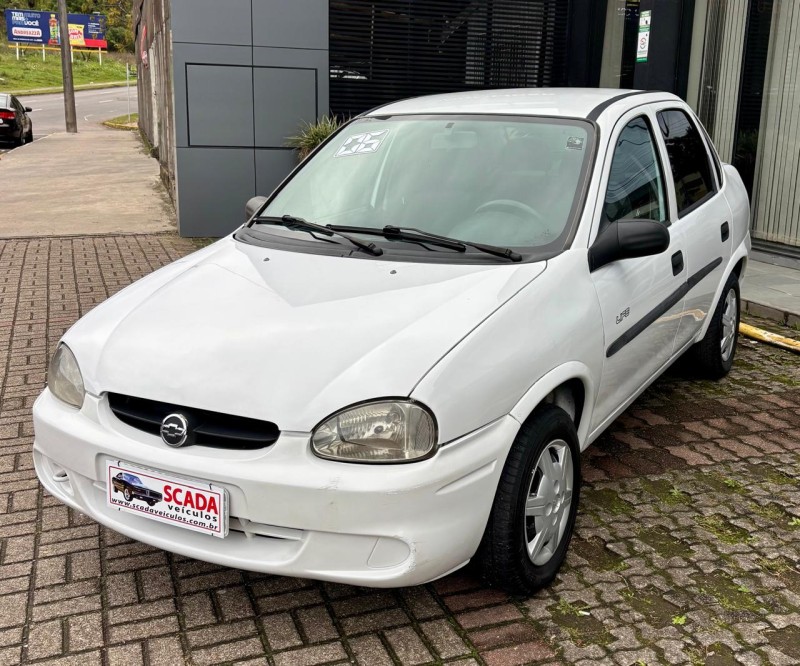 CORSA 1.0 MPFI CLASSIC SEDAN LIFE 8V FLEX 4P MANUAL