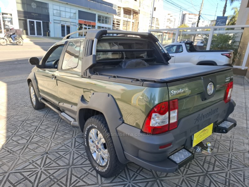 STRADA 1.8 MPI ADVENTURE CD 16V FLEX 2P MANUAL - 2012 - CAXIAS DO SUL