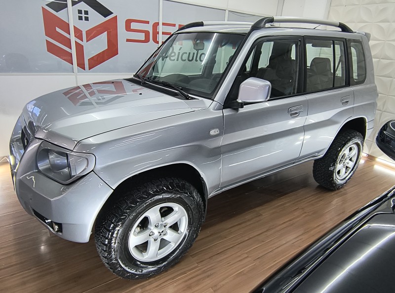 PAJERO TR4 2.0 4X4 16V 131CV GASOLINA 4P AUTOMÁTICO - 2007 - CAXIAS DO SUL