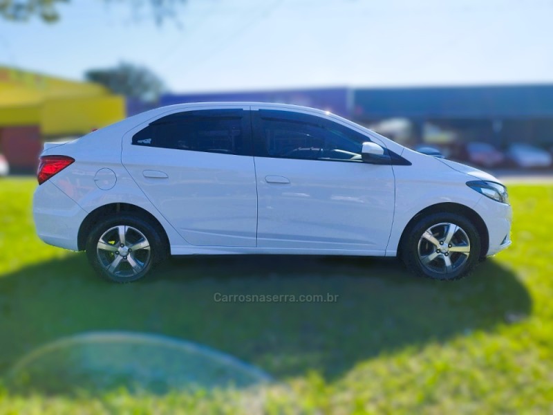 PRISMA 1.4 MPFI LTZ 8V FLEX 4P MANUAL - 2017 - NOVO HAMBURGO