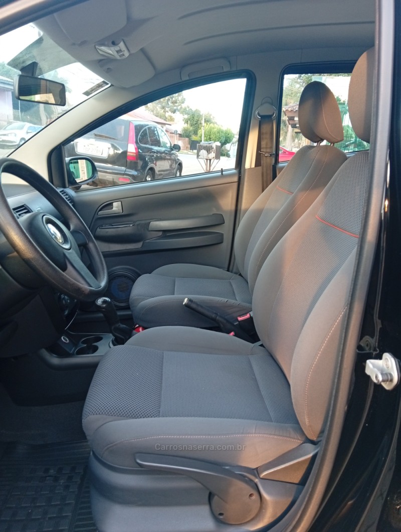 FOX 1.0 MI TRENDLINE 8V FLEX 4P MANUAL - 2010 - PASSO FUNDO