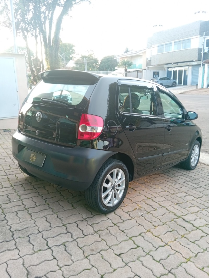 FOX 1.0 MI TRENDLINE 8V FLEX 4P MANUAL - 2010 - PASSO FUNDO
