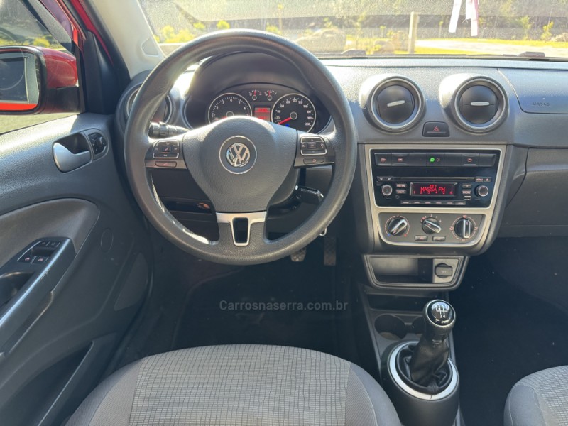 VOYAGE 1.0 MI CITY 8V FLEX 4P MANUAL - 2013 - GRAMADO