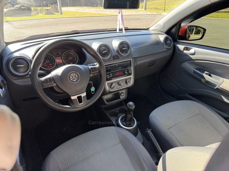 VOYAGE 1.0 MI CITY 8V FLEX 4P MANUAL - 2013 - GRAMADO