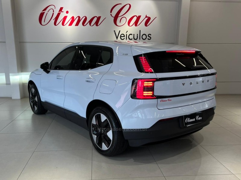 EX30 ULTRA EXTENDED RANGE - 2024 - FLORES DA CUNHA