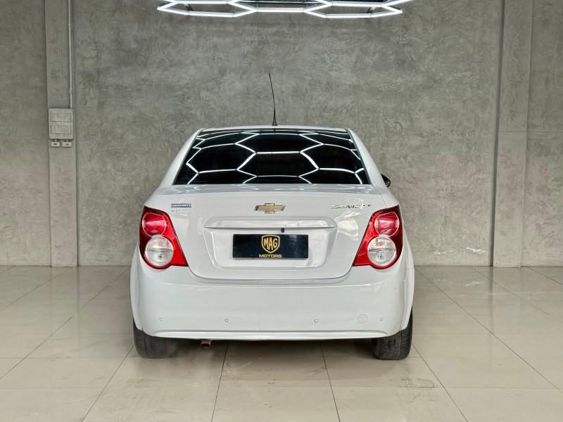 SONIC 1.6 LT SEDAN 16V FLEX 4P AUTOMÁTICO - 2013 - CAXIAS DO SUL