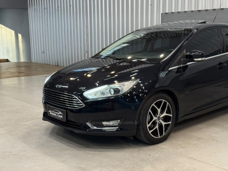 FOCUS 2.0 TITANIUM PLUS HATCH 16V FLEX 4P AUTO - 2016 - CAXIAS DO SUL