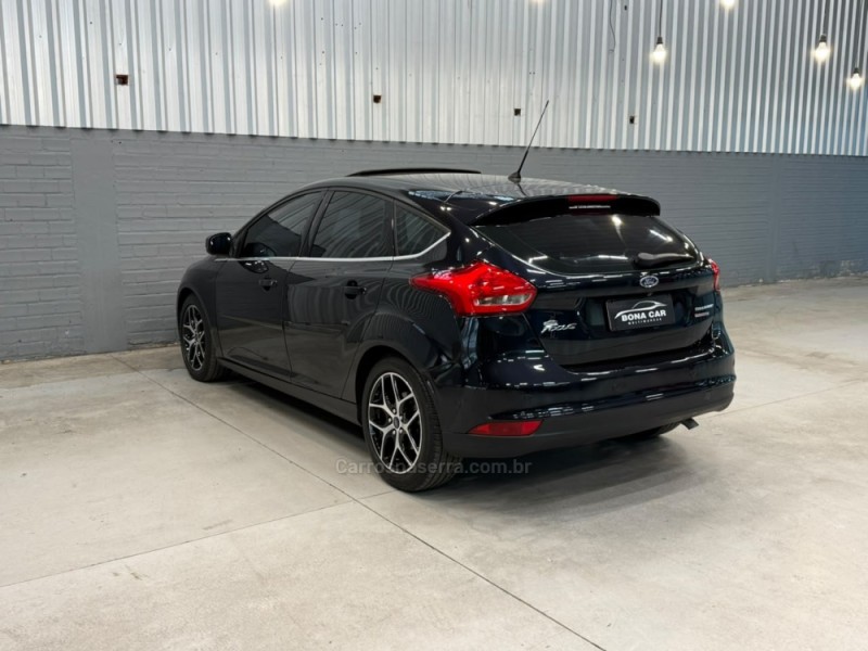 FOCUS 2.0 TITANIUM PLUS HATCH 16V FLEX 4P AUTO - 2016 - CAXIAS DO SUL