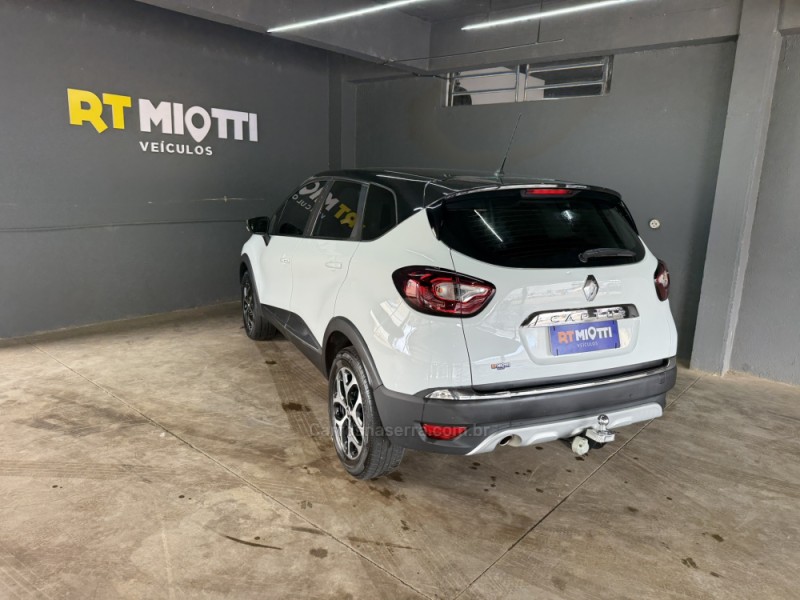 CAPTUR 2.0 16V FLEX INTENSE AUTOMÁTICO - 2018 - MUçUM