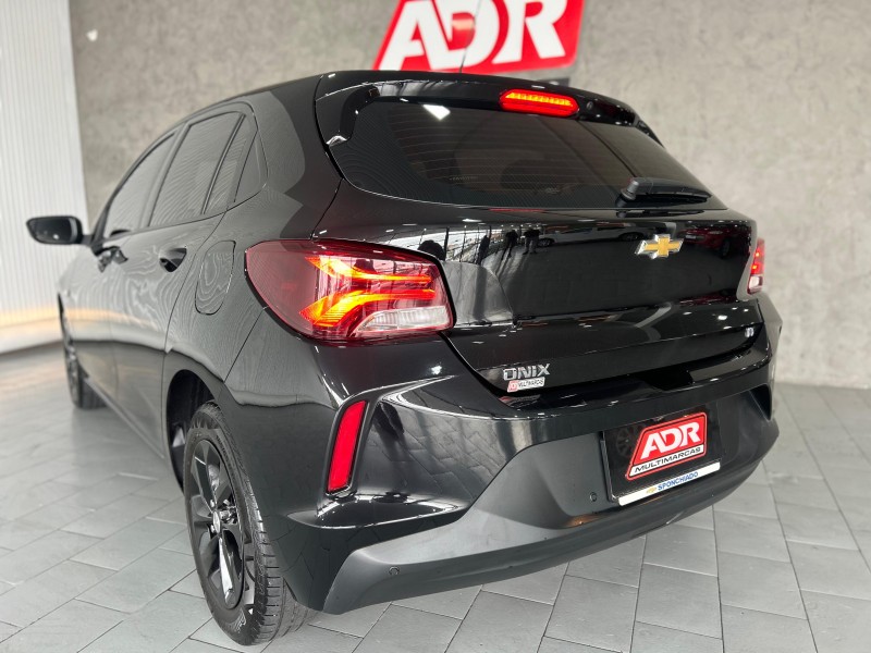 ONIX 1.0 LT 12V FLEX 4P MANUAL - 2023 - CAXIAS DO SUL