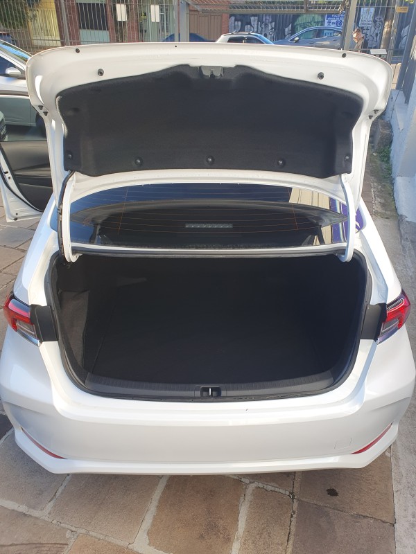 COROLLA 1.8 GLI 16V FLEX 4P AUTOMÁTICO - 2022 - CAXIAS DO SUL