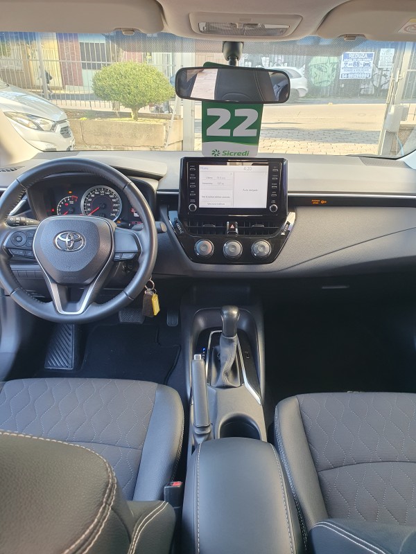 COROLLA 1.8 GLI 16V FLEX 4P AUTOMÁTICO - 2022 - CAXIAS DO SUL