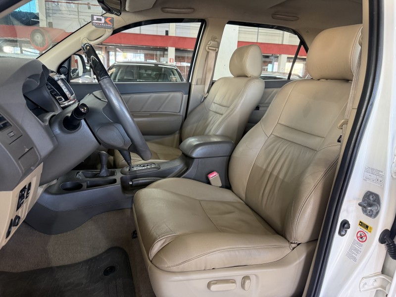 HILUX SW4 3.0 SRV 4X4 16V TURBO INTERCOOLER DIESEL 4P AUTOMÁTICO - 2012 - FARROUPILHA