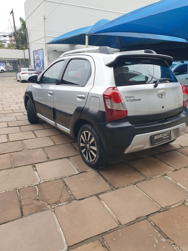 ETIOS CROSS 1.5 16V FLEX 4P MANUAL - 2014 - CAXIAS DO SUL