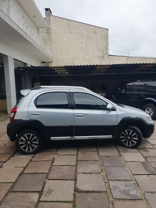 ETIOS CROSS 1.5 16V FLEX 4P MANUAL - 2014 - CAXIAS DO SUL