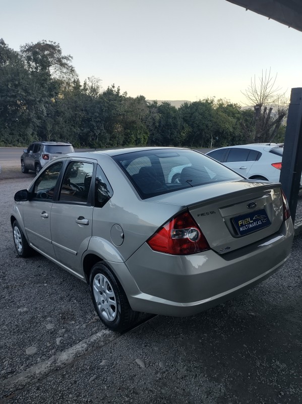 FIESTA 1.0 MPI SEDAN 8V FLEX 4P MANUAL - 2008 - VALE REAL