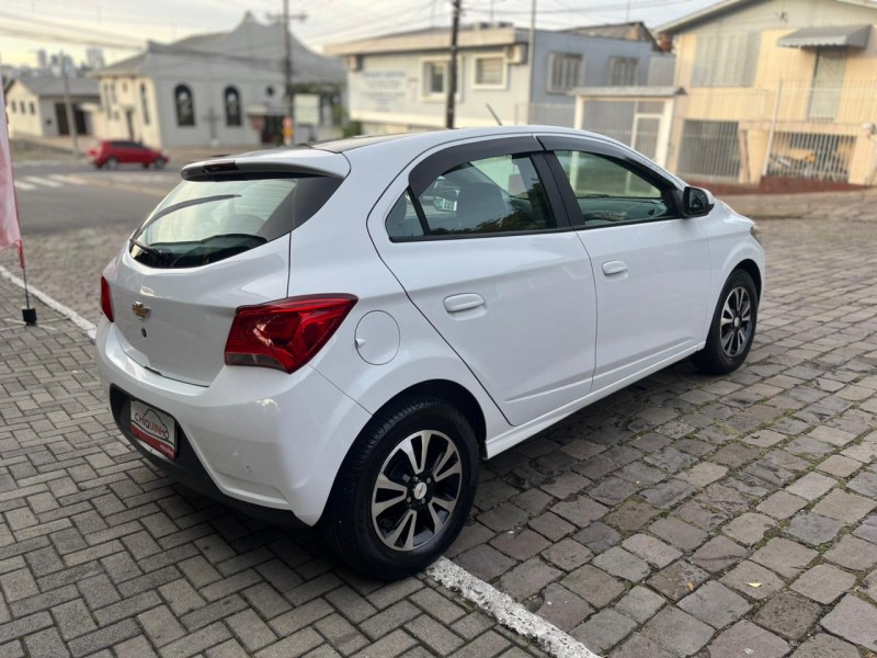 ONIX 1.4 MPFI LT 8V FLEX 4P MANUAL - 2018 - CAXIAS DO SUL