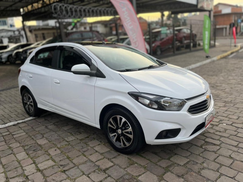 ONIX 1.4 MPFI LT 8V FLEX 4P MANUAL - 2018 - CAXIAS DO SUL