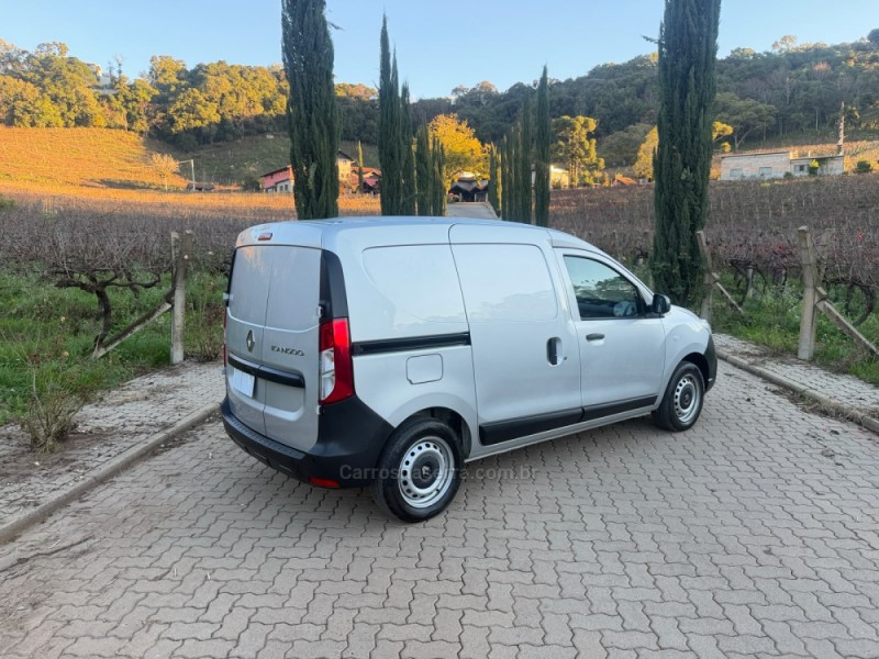 KANGOO 1.6 ADVANCED 16V FLEX 4P MANUAL - 2025 - CAXIAS DO SUL