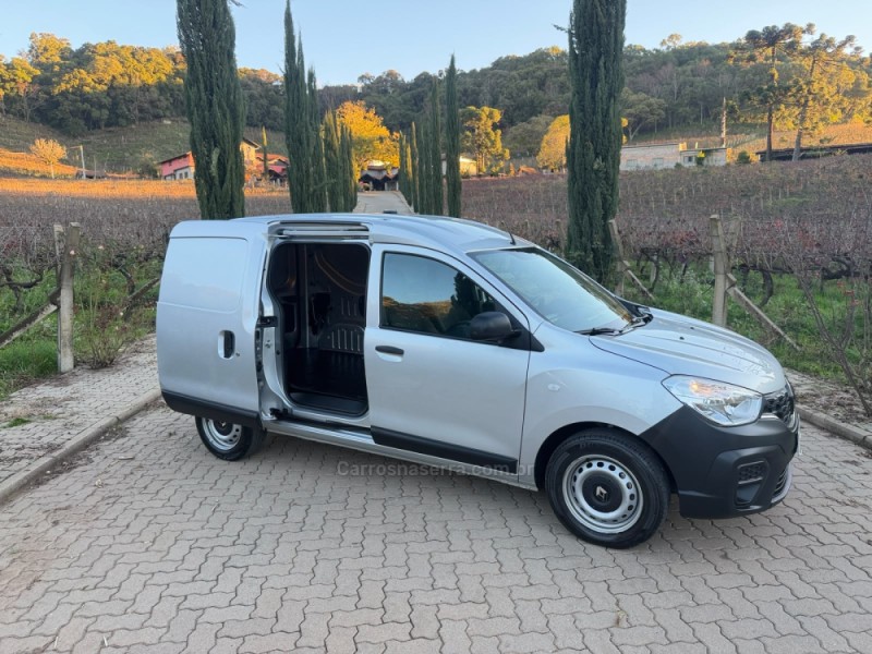 KANGOO 1.6 ADVANCED 16V FLEX 4P MANUAL - 2025 - CAXIAS DO SUL