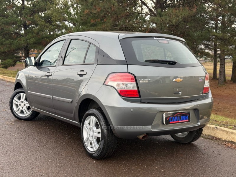 AGILE 1.4 MPFI LTZ 8V FLEX 4P MANUAL - 2011 - VACARIA
