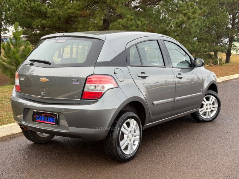 AGILE 1.4 MPFI LTZ 8V FLEX 4P MANUAL - 2011 - VACARIA