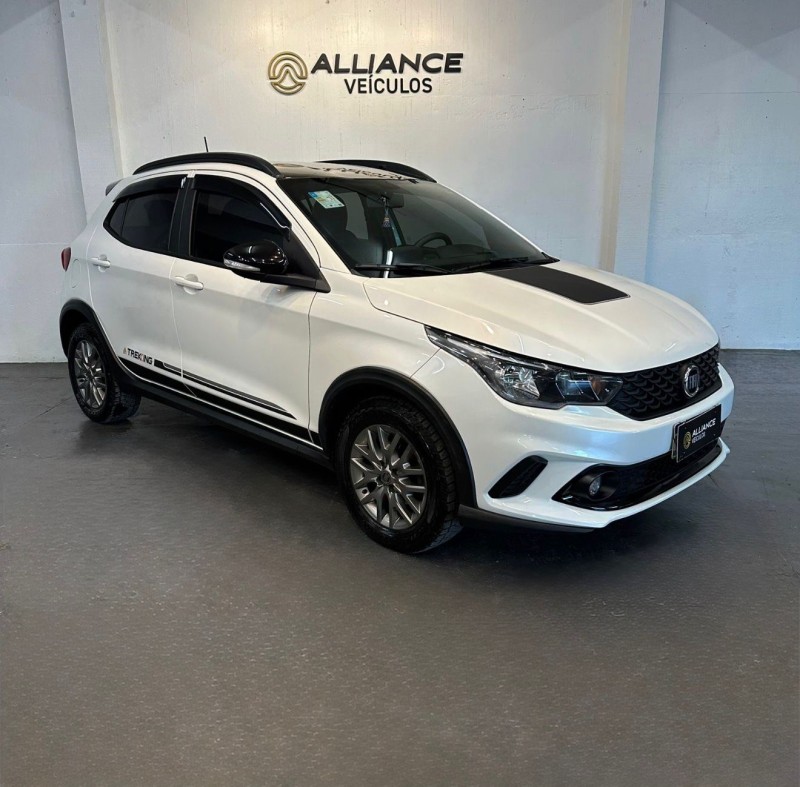 ARGO 1.3 FIREFLY TREKKING FLEX 4P MANUAL - 2020 - CAXIAS DO SUL