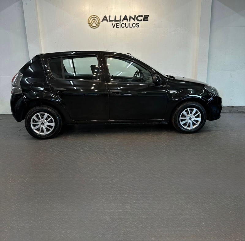 SANDERO 1.0 EXPRESSION 16V FLEX 4P MANUAL - 2014 - CAXIAS DO SUL