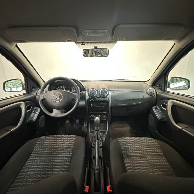 SANDERO 1.0 EXPRESSION 16V FLEX 4P MANUAL - 2014 - CAXIAS DO SUL