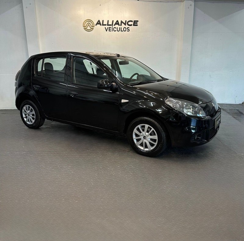 SANDERO 1.0 EXPRESSION 16V FLEX 4P MANUAL - 2014 - CAXIAS DO SUL