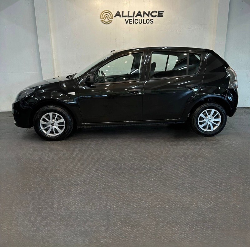 SANDERO 1.0 EXPRESSION 16V FLEX 4P MANUAL - 2014 - CAXIAS DO SUL