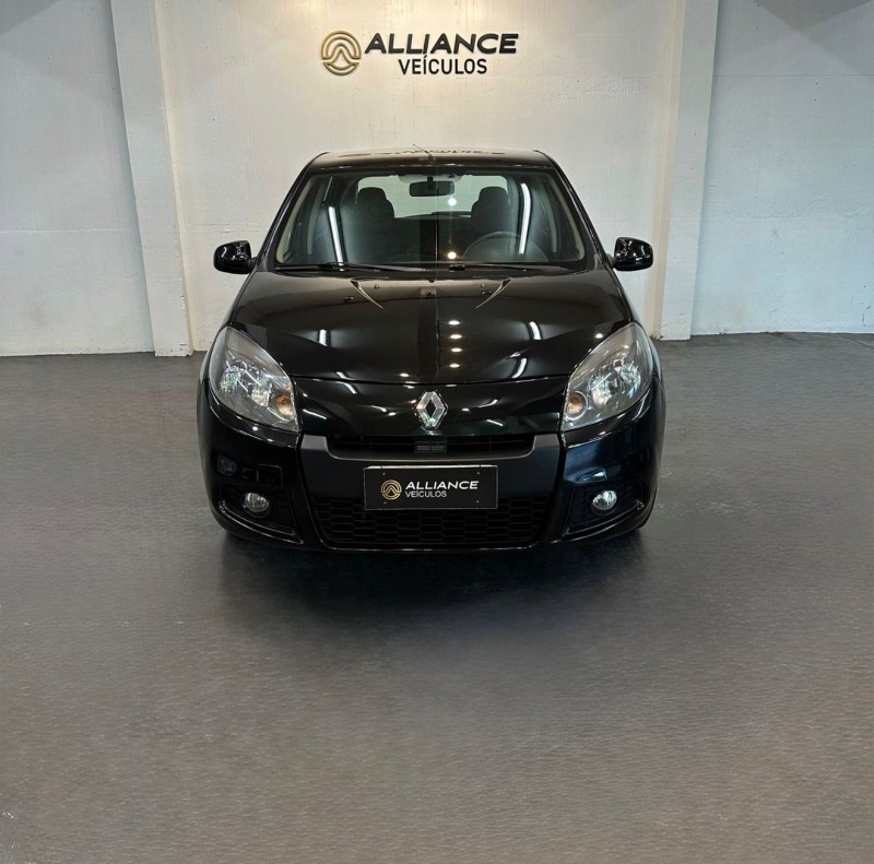 SANDERO 1.0 EXPRESSION 16V FLEX 4P MANUAL - 2014 - CAXIAS DO SUL