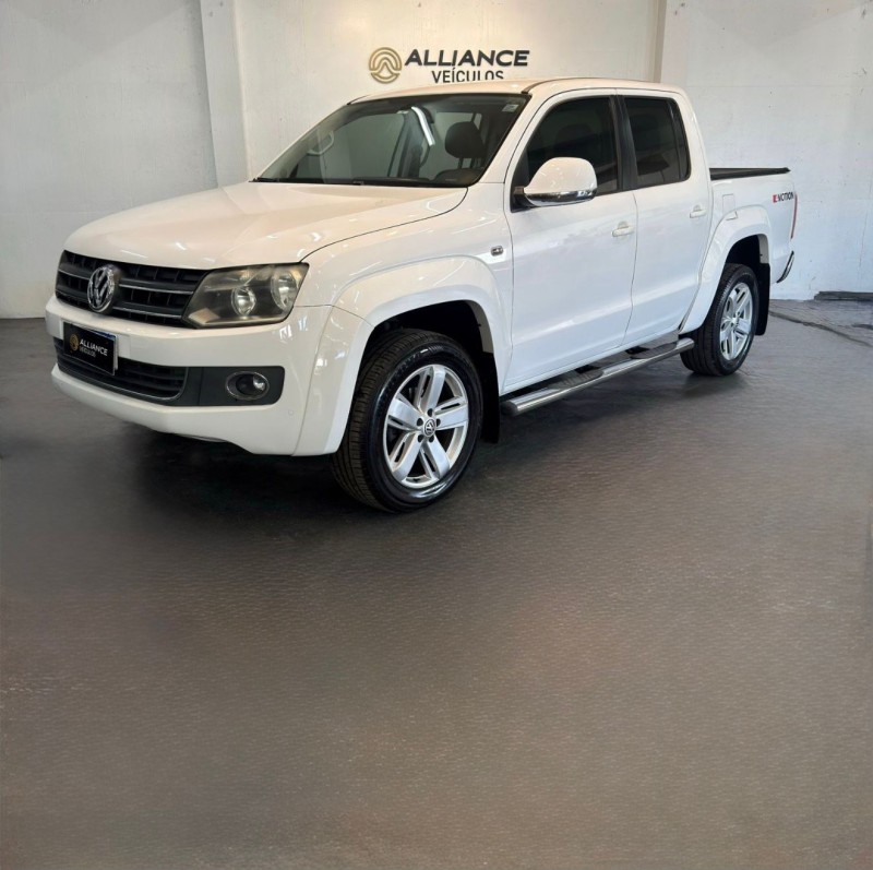 amarok 2.0 highline 4x4 cd 16v turbo intercooler diesel 4p automatico 2014 caxias do sul