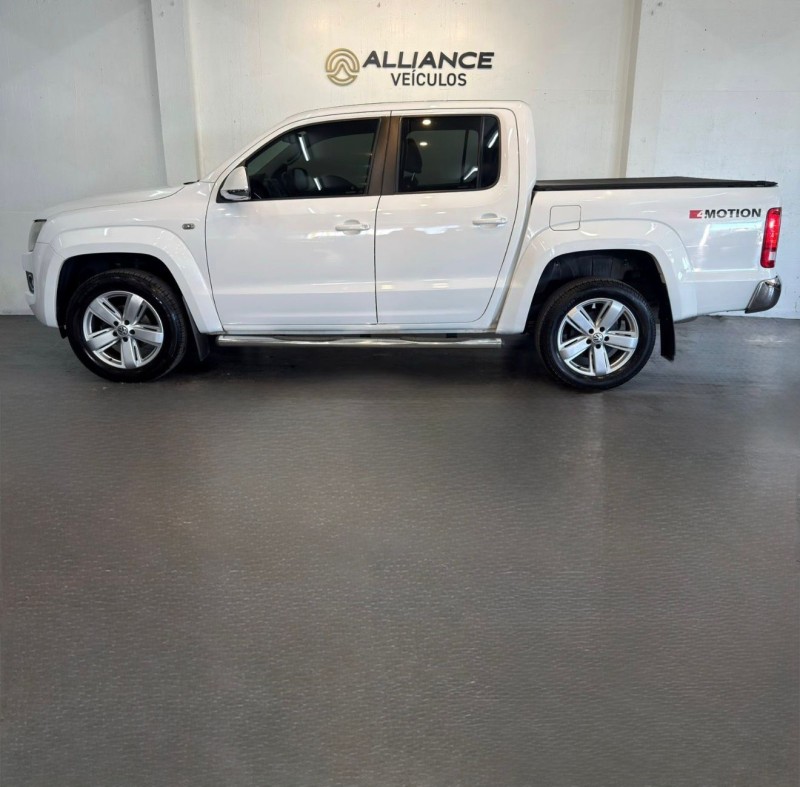 AMAROK 2.0 HIGHLINE 4X4 CD 16V TURBO INTERCOOLER DIESEL 4P AUTOMÁTICO - 2014 - CAXIAS DO SUL