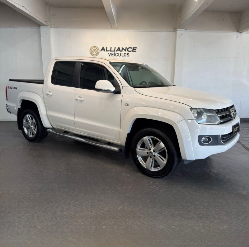 AMAROK 2.0 HIGHLINE 4X4 CD 16V TURBO INTERCOOLER DIESEL 4P AUTOMÁTICO - 2014 - CAXIAS DO SUL
