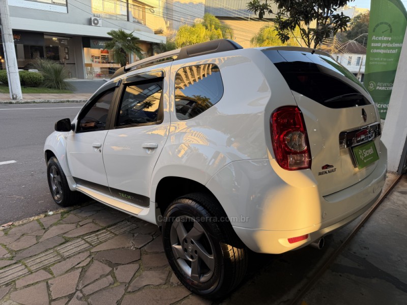 DUSTER 2.0 TECH ROAD 4X2 16V FLEX 4P MANUAL - 2014 - BENTO GONçALVES