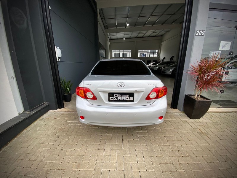 COROLLA 2.0 XEI 16V FLEX 4P AUTOMÁTICO - 2011 - LAJEADO