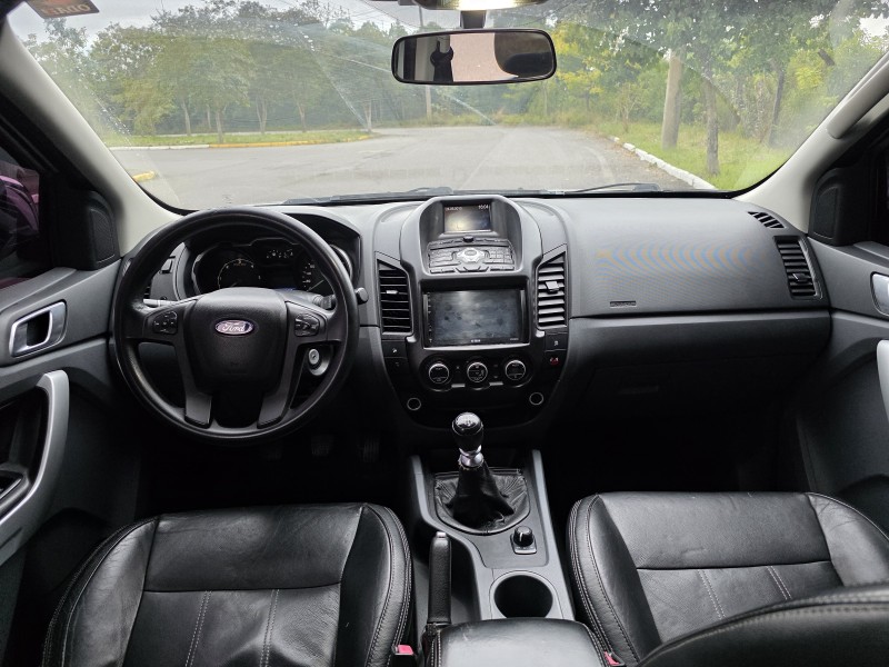 RANGER 3.2 XLT 4X4 CD 20V DIESEL 4P MANUAL - 2014 - BENTO GONçALVES