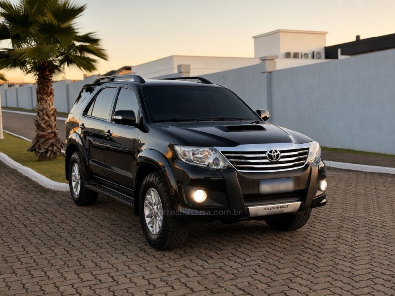 HILUX SW4 3.0 SRV 4X4 16V TURBO INTERCOOLER DIESEL 4P AUTOMÁTICO - 2012 - LAJEADO