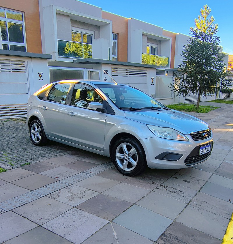 FOCUS 1.6 S 16V FLEX 4P MANUAL - 2011 - FARROUPILHA